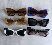 Load image into Gallery viewer, Flaw’d