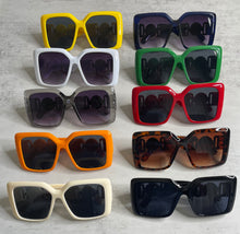 Load image into Gallery viewer, Underrated