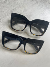 Load image into Gallery viewer, Reign