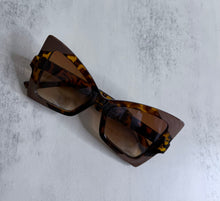 Load image into Gallery viewer, Flaw’d