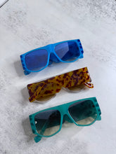 Load image into Gallery viewer, Prism