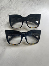 Load image into Gallery viewer, Reign