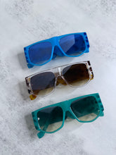 Load image into Gallery viewer, Prism