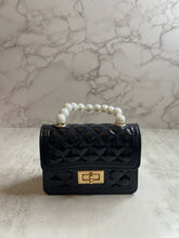 Load image into Gallery viewer, Mia