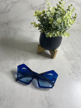 Load image into Gallery viewer, Pretty Gurl