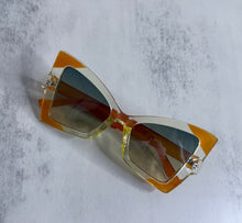 Load image into Gallery viewer, Flaw’d