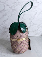 Load image into Gallery viewer, Pineapple Luxe
